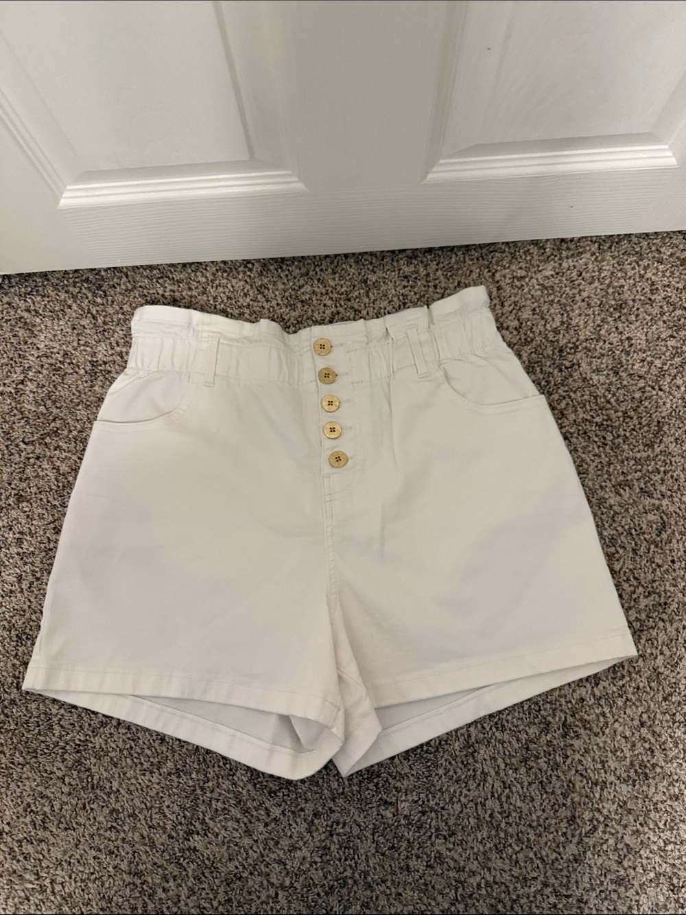 High-Rise Button-Front Women's Shorts — White Lilly Pulitzer
